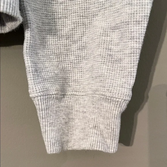 Brandi Melville/J.Galt Gray Cropped California Long Sleeve Shirt, W  Medium - Picture 5 of 7